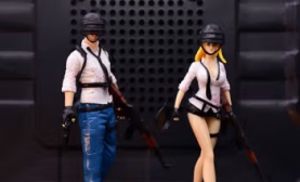 绝地求生生日礼物公仔吃鸡模型摆件